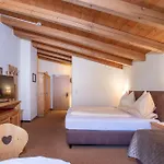 ホテル Hubertus 4*