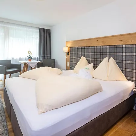 Hubertus Mit Summercard 4* Зёльден