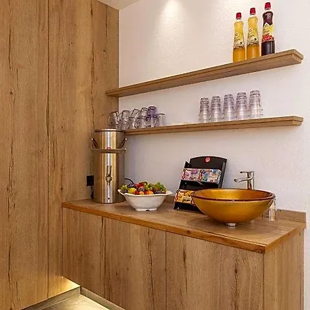 Hubertus Hotel 4*