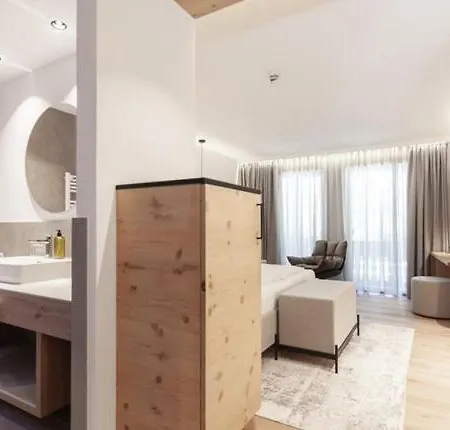 Hubertus Hotel 4*