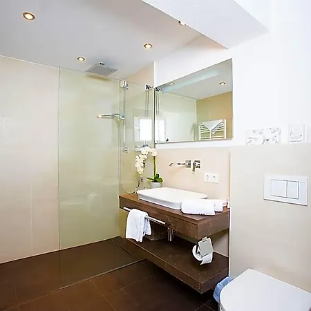 Hubertus Mit Summercard Отель 4*